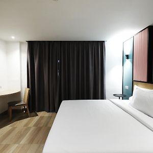 Deluxe Zimmer mit Kingsize-Bett